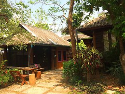 Montri Garden House
