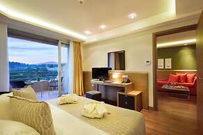 Royal Paradise Beach Resort & Spa