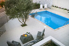 Villa Isalos