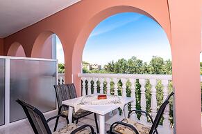 Arazzo Apartments