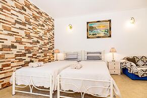 Arazzo Apartments