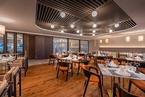 Trendy Palm Beach (Adults Only, 16+)