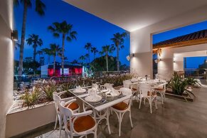 Trendy Palm Beach (Adults Only, 16+)