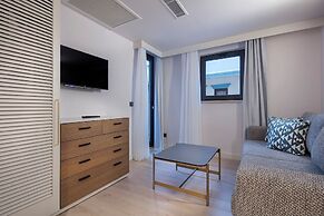 Trendy Side Beach (Adults Only, 16+)