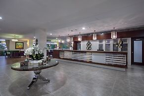 Trendy Side Beach (Adults Only, 16+)