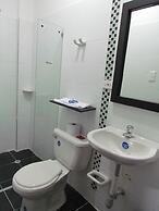 Hotel Diamonds