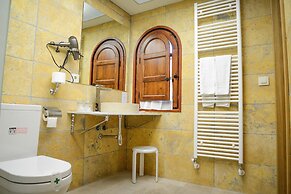 Hotel Cardenal Ram