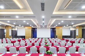 Serene Beach Hotel Danang