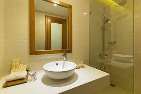 Serene Beach Hotel Danang