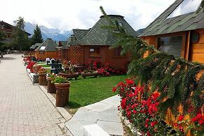 DalaiLama Village