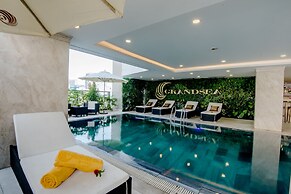 Grand Sea Hotel