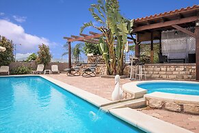 Areti Suites Chania
