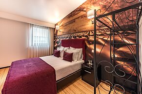 Lounge Inn