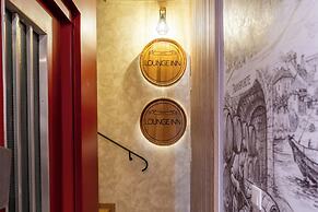 Lounge Inn
