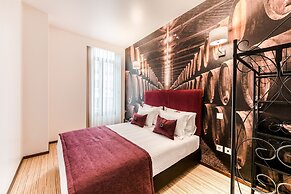 Lounge Inn
