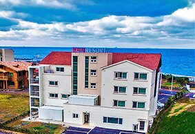 Sunbeach Resort