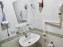 Ziyobaxsh Hotel