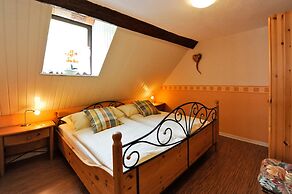 Ferienwohnungen & Gästezimmer Kachel