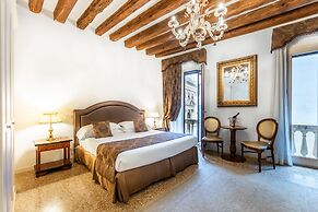 San Teodoro Palace Luxury Apartments