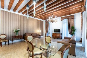 San Teodoro Palace Luxury Apartments