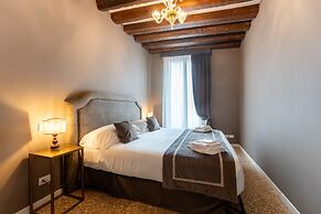 San Teodoro Palace Luxury Apartments