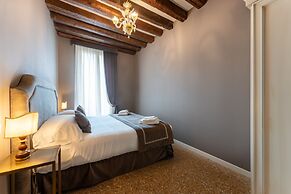 San Teodoro Palace Luxury Apartments