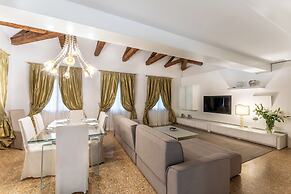 San Teodoro Palace Luxury Apartments