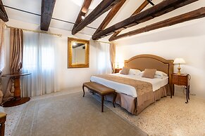 San Teodoro Palace Luxury Apartments