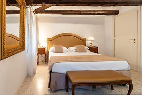 San Teodoro Palace Luxury Apartments