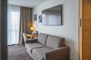 Brit Hotel Le Lodge