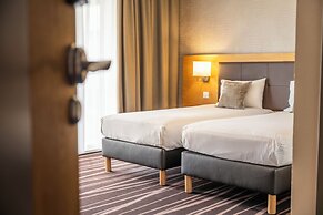 Brit Hotel Le Lodge