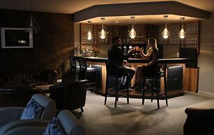 Brit Hotel Le Lodge