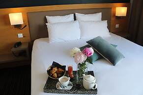 Brit Hotel Le Lodge