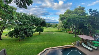 Matumi Golf Lodge