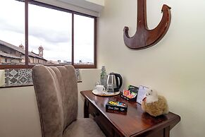 Friends Hotel & Rooftop - Historic Center & Museums