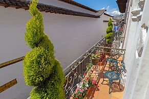 Friends Hotel & Rooftop - Historic Center & Museums