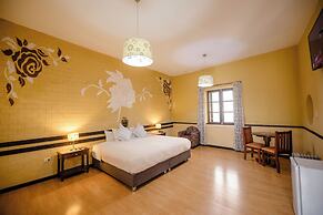 Yabar Hotel Plaza