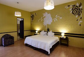 Yabar Hotel Plaza