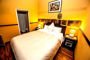 Yabar Hotel Plaza
