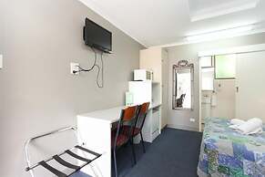 Tandara Hotel Motel