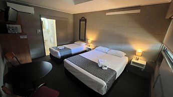 Tandara Hotel Motel