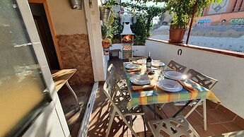 Attic & Terrace BBQ Park Güell BCN Metro
