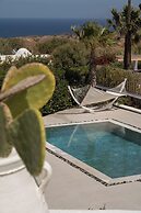 Amor Hideaway Villas by Mr and Mrs White