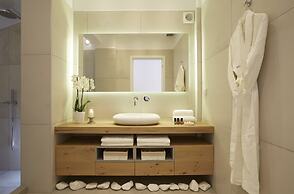 Amor Hideaway Villas by Mr and Mrs White