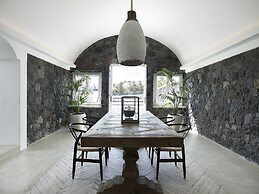 Amor Hideaway Villas by Mr and Mrs White