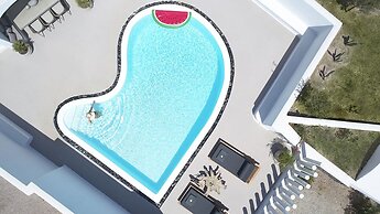 Amor Hideaway Villas by Mr and Mrs White