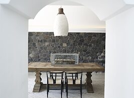 Amor Hideaway Villas by Mr and Mrs White
