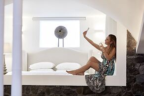 Amor Hideaway Villas by Mr and Mrs White