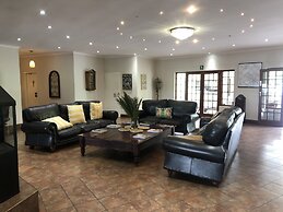 St Ives Lodge