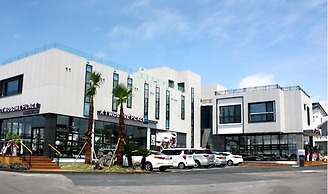 Gilgaon Pension